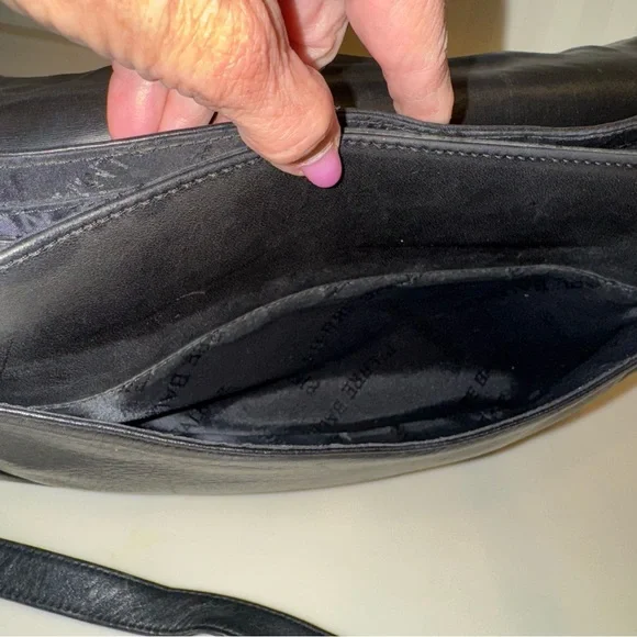 Pierre Balmain Black Leather Shoulder Crossbody Messenger Bag - Picture 6 of 16